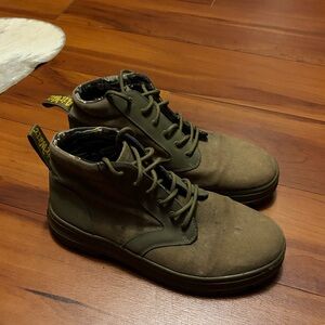 Dr. Martens Khaki Green Chukka Boots Sz 10 M